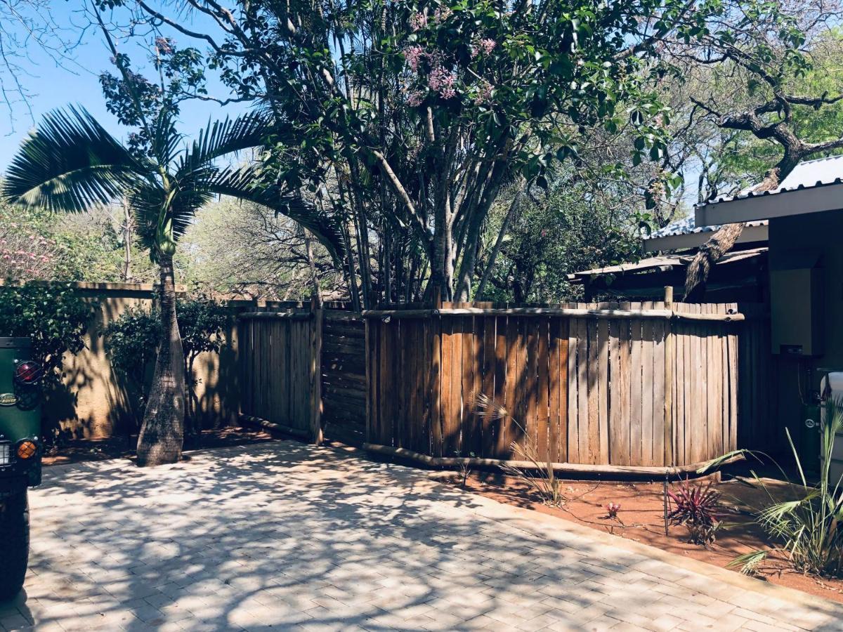 Gecko Cottages Hectorspruit エクステリア 写真